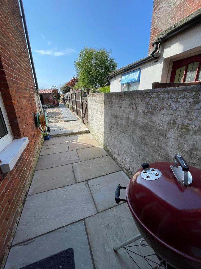 Coastal Terrace Dogs Welcome Optional Hot Tub Villa Sea Palling Buitenkant foto